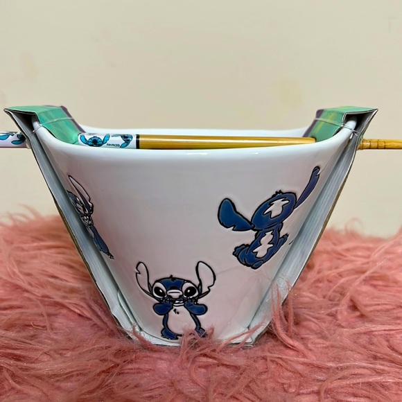 🆕 Disney’s Stitch Ramen and Chopsticks Bowl - Picture 3 of 3